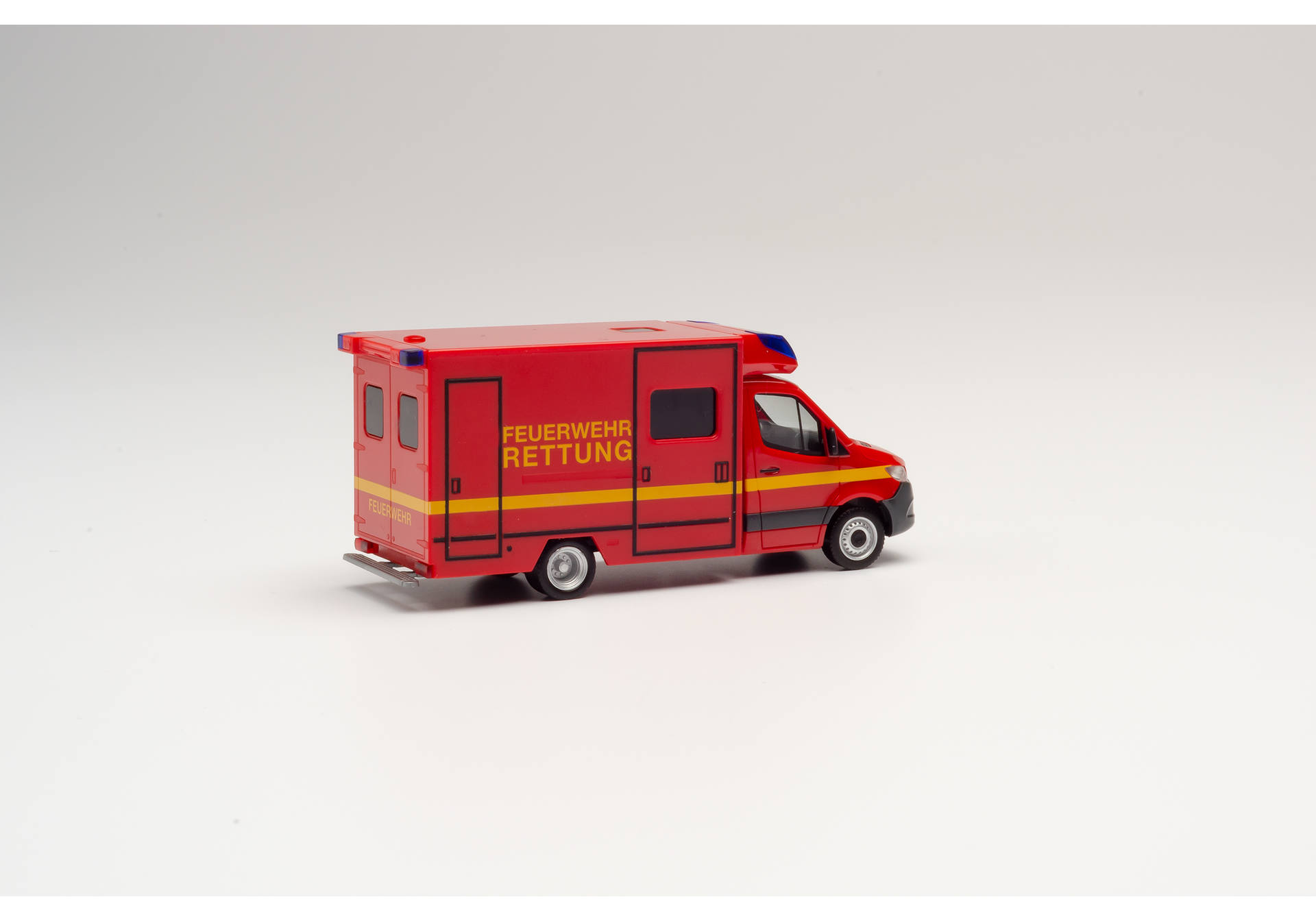 Herpa Mercedes Benz Sprinter Fahrtec RTW Feuerwehr 095037