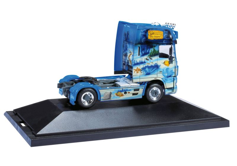 Herpa DAF XF 105 SSC Zugmaschine Herpa präsentiert IX Ozeane