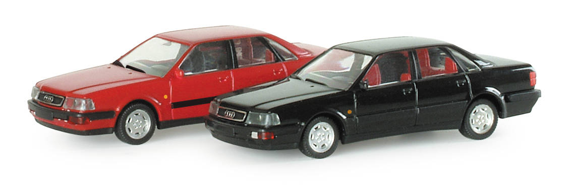 Audi V8, standard