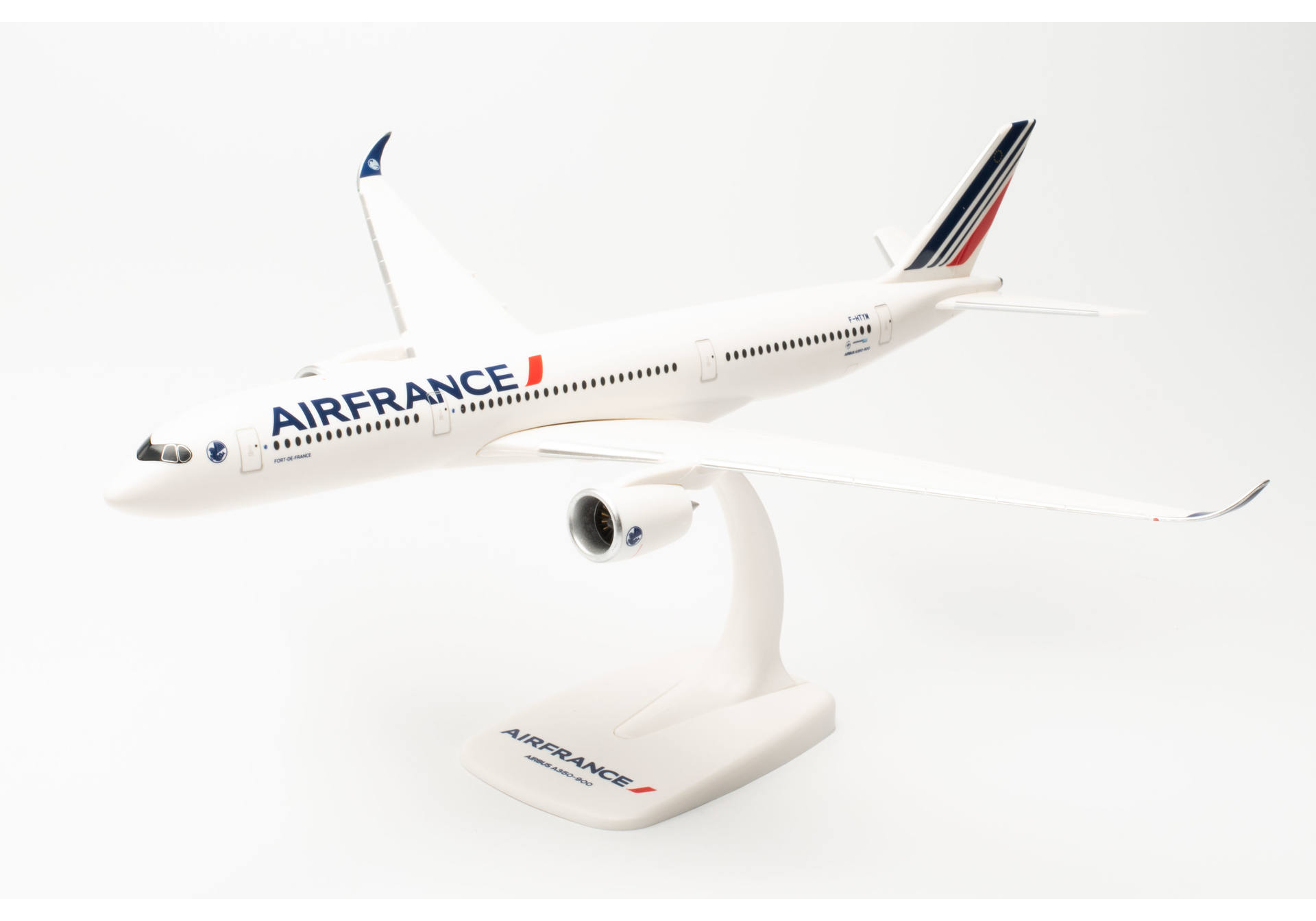 Air France Airbus A350-900 - 2021 livery – F-HTYM “Fort-de-France”