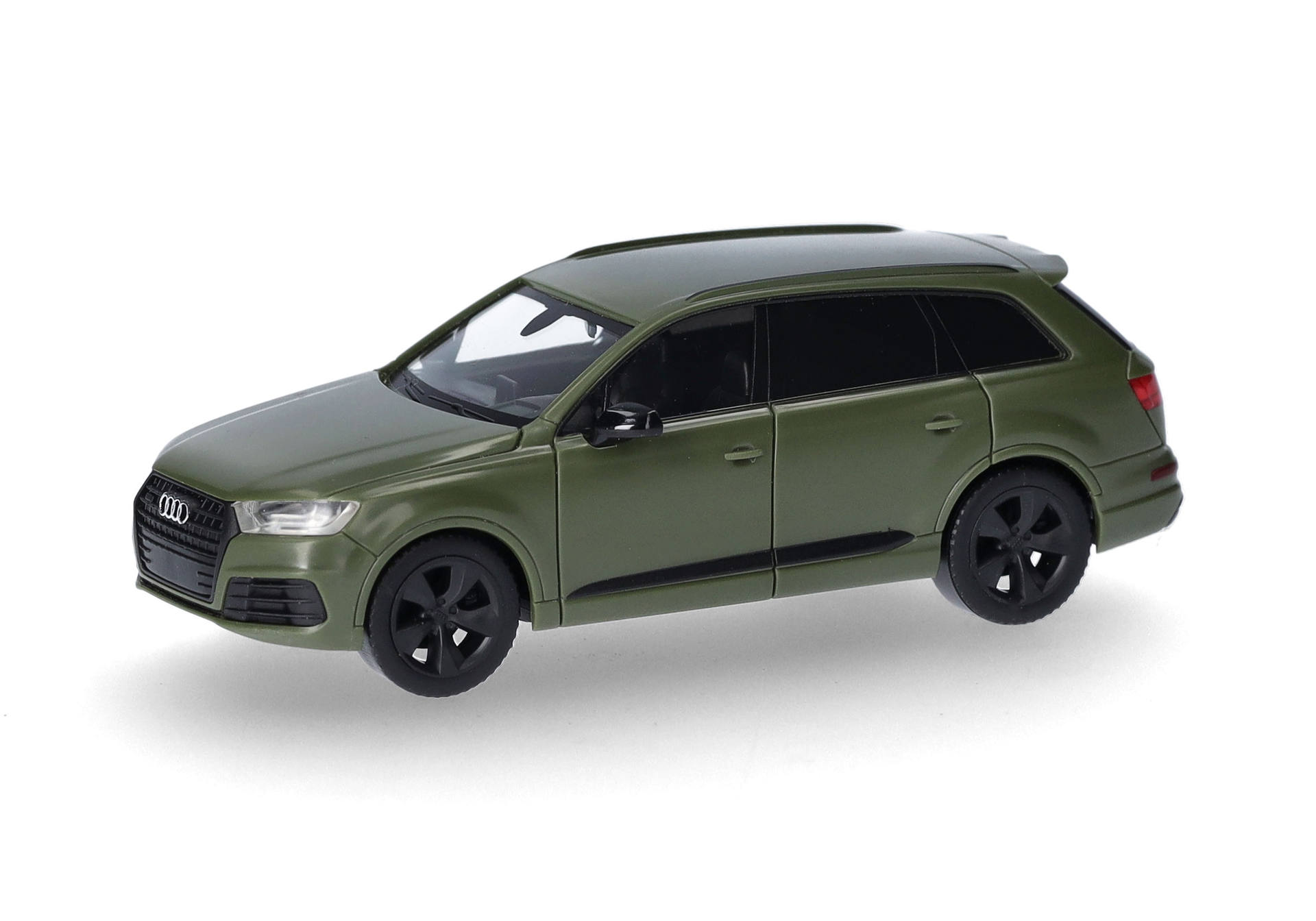 Audi Q7 mit getönten Scheiben, olivgrün