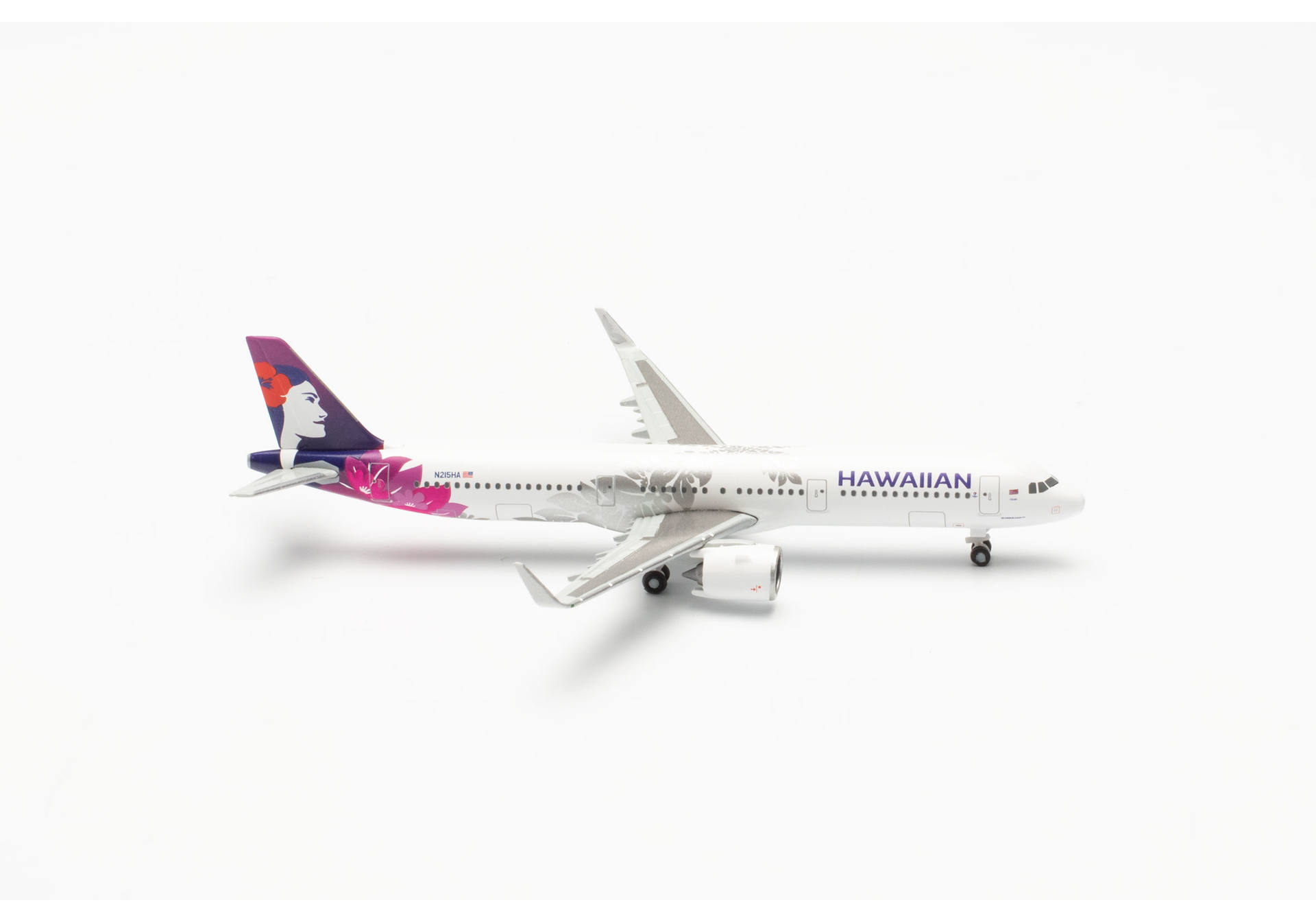 Hawaiian Airlines Airbus A321neo - N215HA "Uhiuhi"