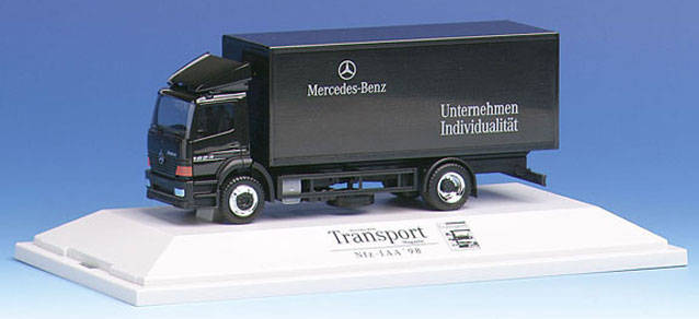 Mercedes-Benz Atego from 18 tons of suitcase truck 2A