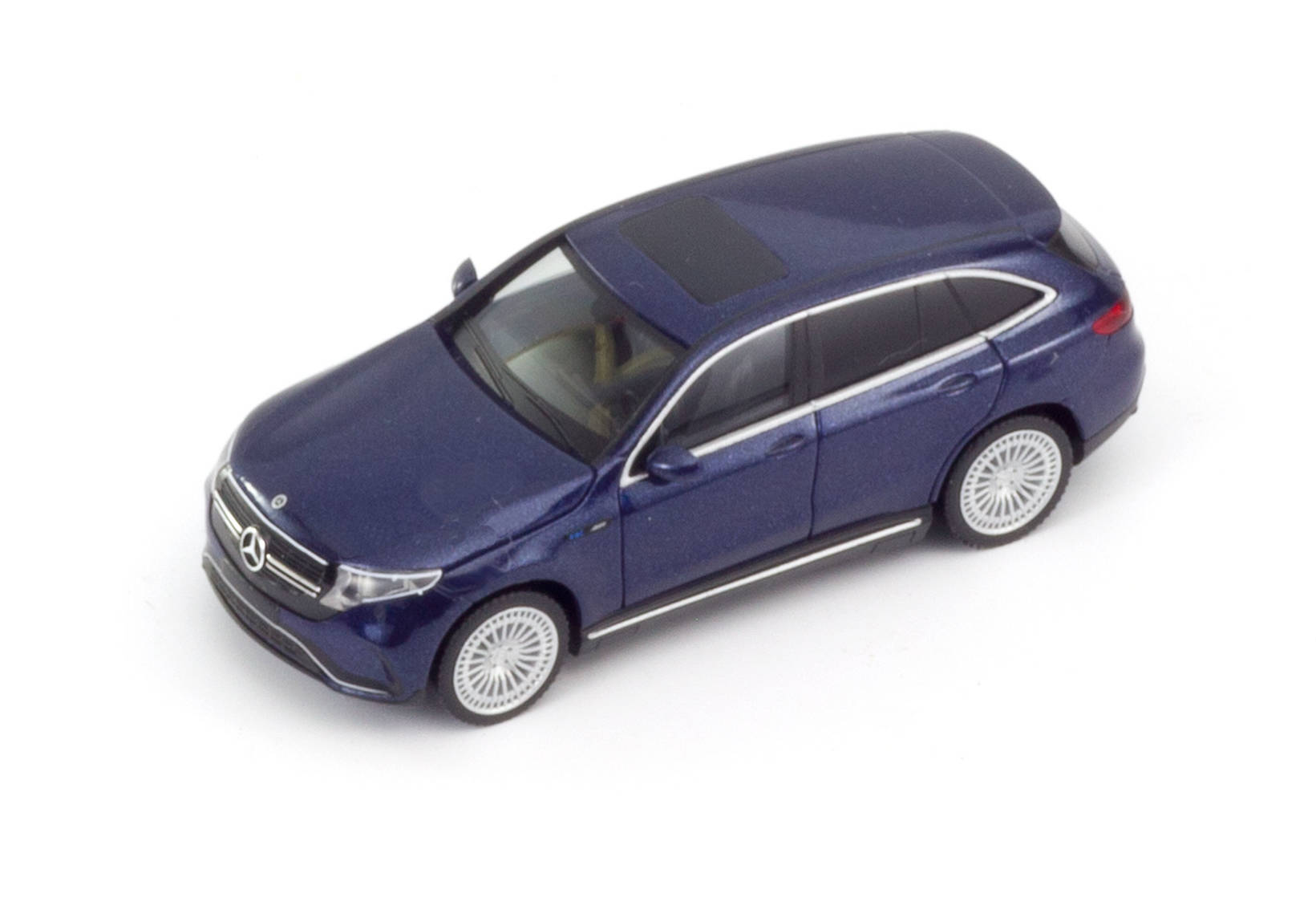 Mercedes-Benz EQC AMG, cavansitblau metallic erstes Elektro-SUV von Mercedes-Benz