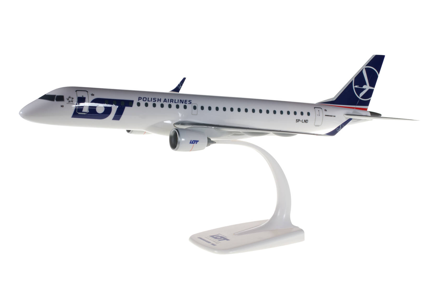 LOT - Polish Airlines Embraer E195