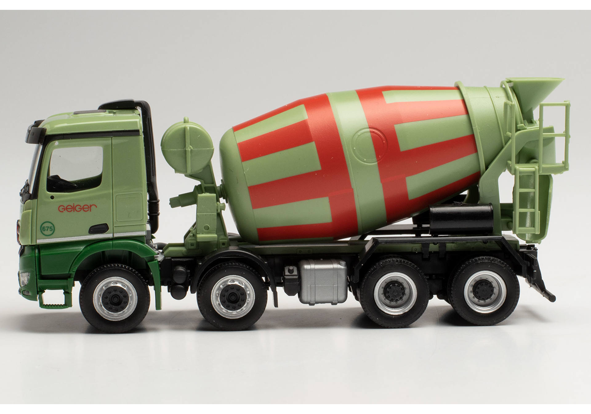Mercedes-Benz Arocs M 4-achs Betonmischer Geiger