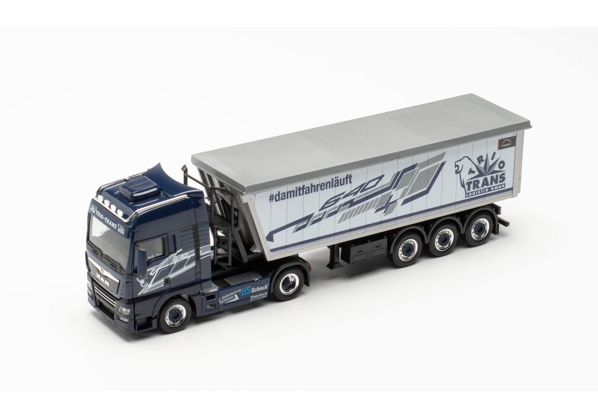 MAN TGX XXL Stöffelliner-Sattelzug „Trio-Trans“