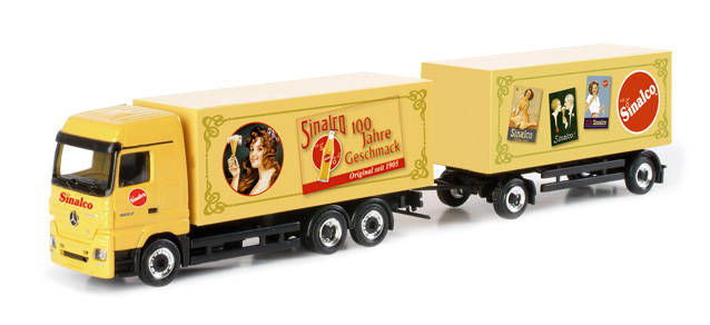 Mercedes-Benz Actros L '02 box trailer "Sinalco"