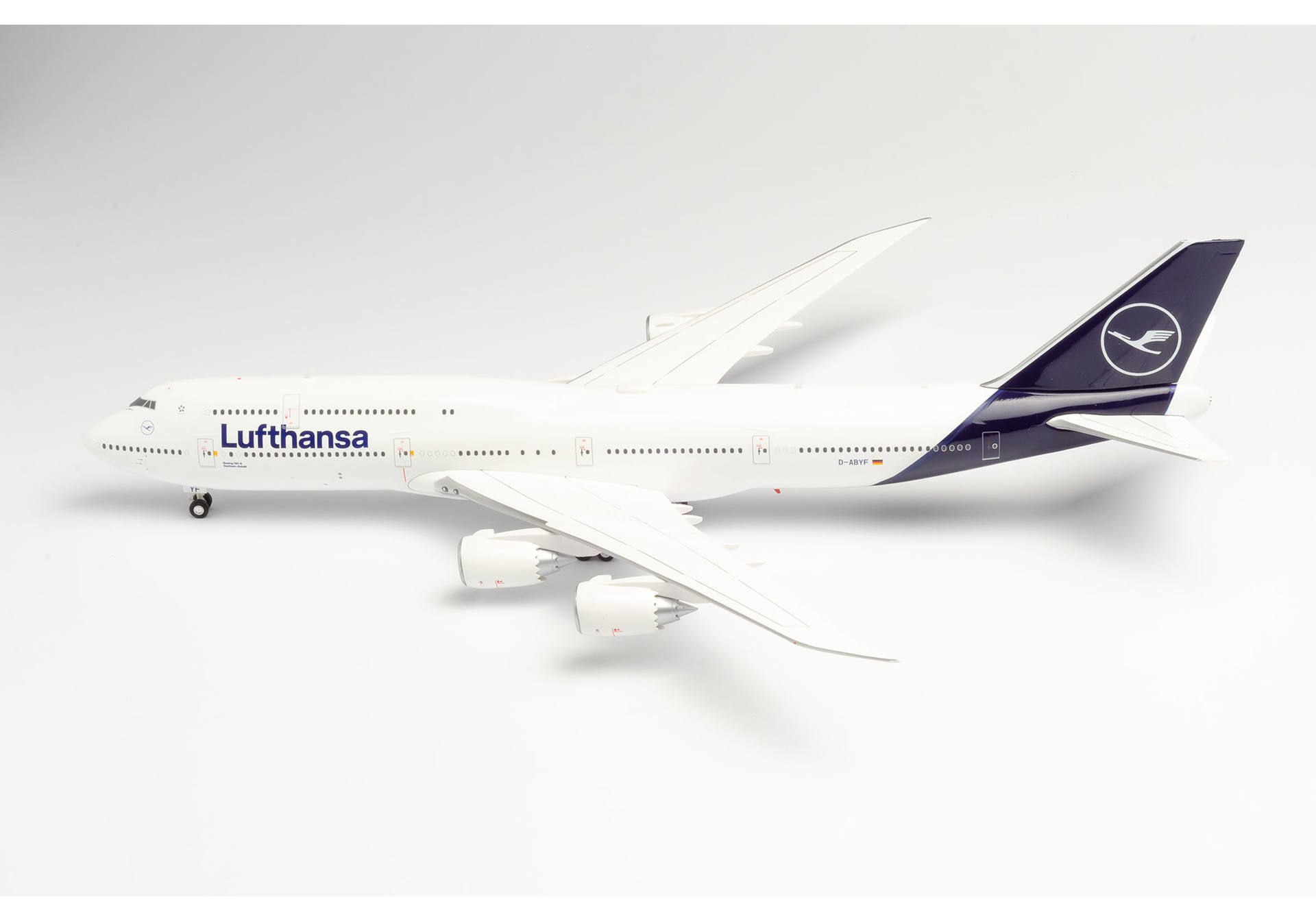 Lufthansa Boeing 747-8 Intercontinental - new 2018 colors