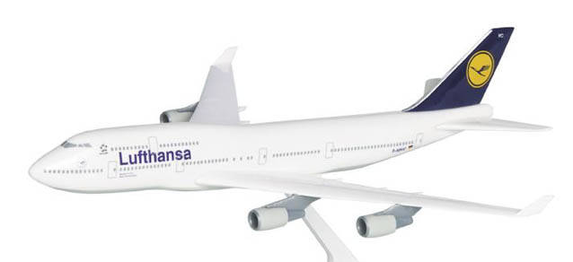 Lufthansa Boeing 747-400. Artikel wird/ wurde in Wooster-Verpackung ausgeliefert.