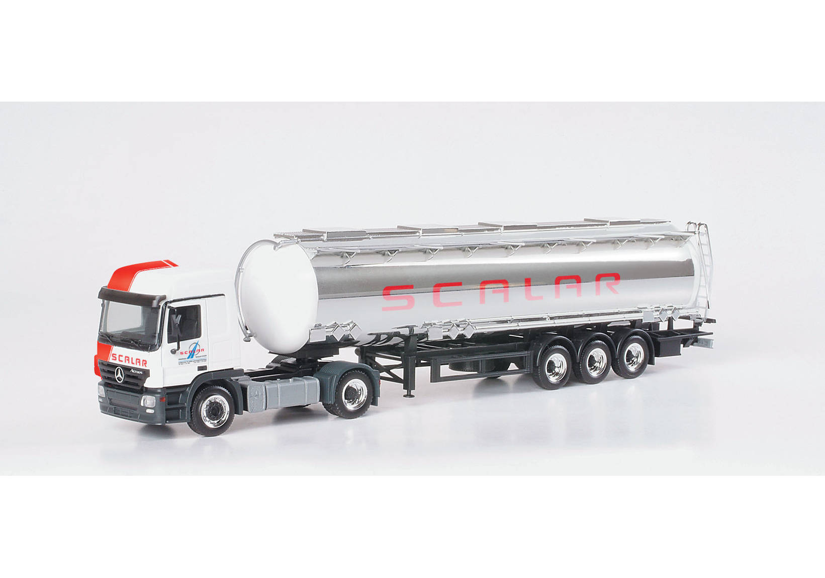 Mercedes-Benz Actros L 02 jumbo chromium plated semitrailer "Scalar"