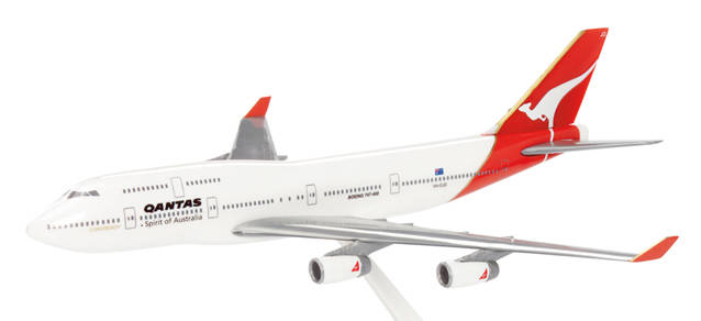 Qantas Boeing 747-400. This item comes / came in Wooster branded packaging.