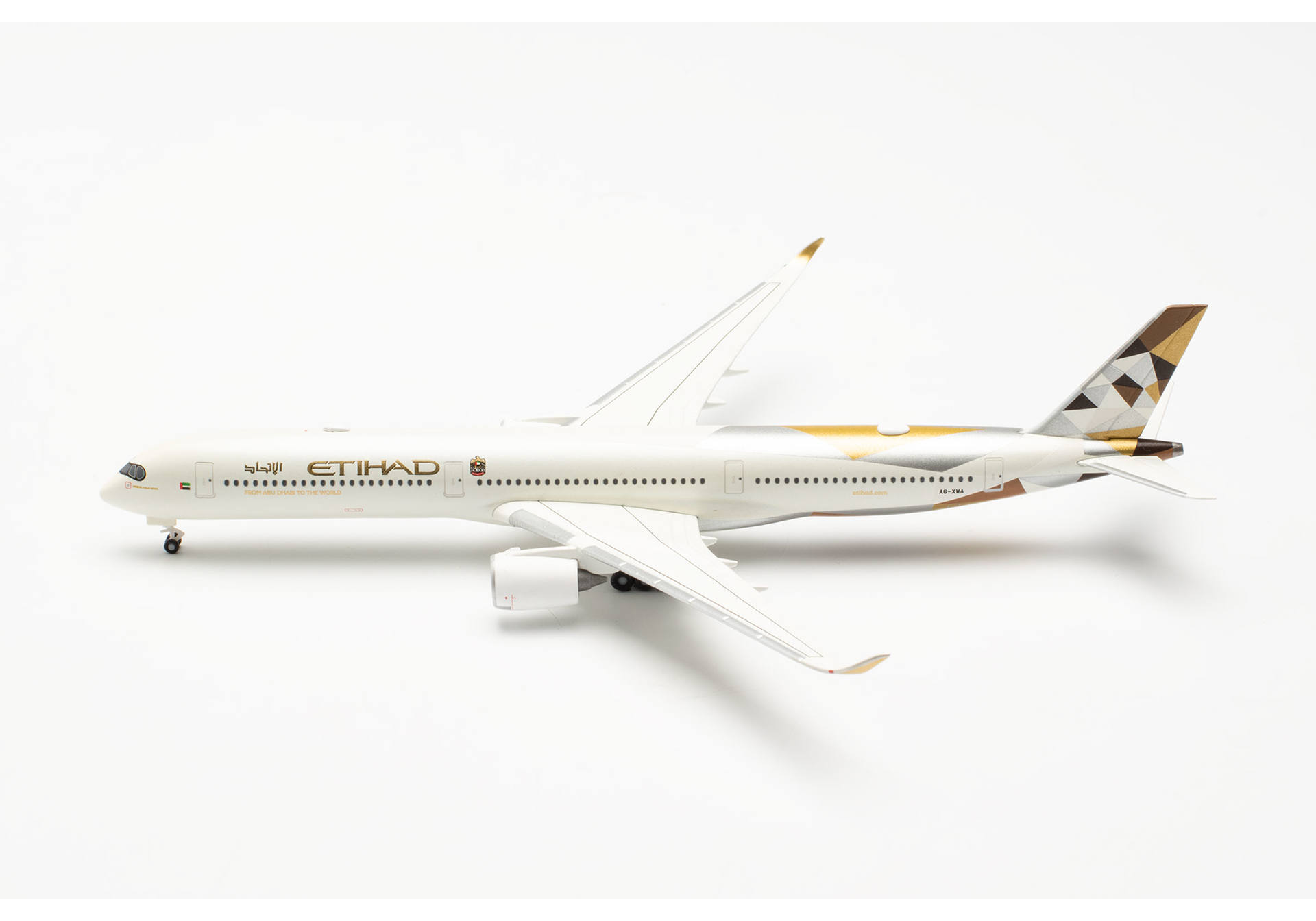 Etihad Airways Airbus A350-1000 – A6-XWA