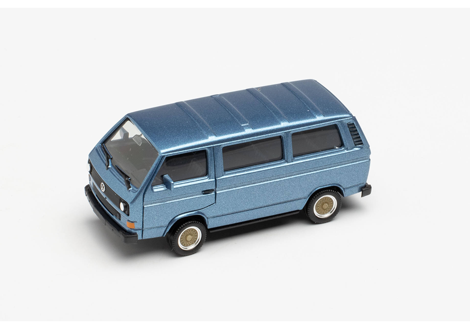 VW T3 Bus mit BBS-Felgen, blaumetallic