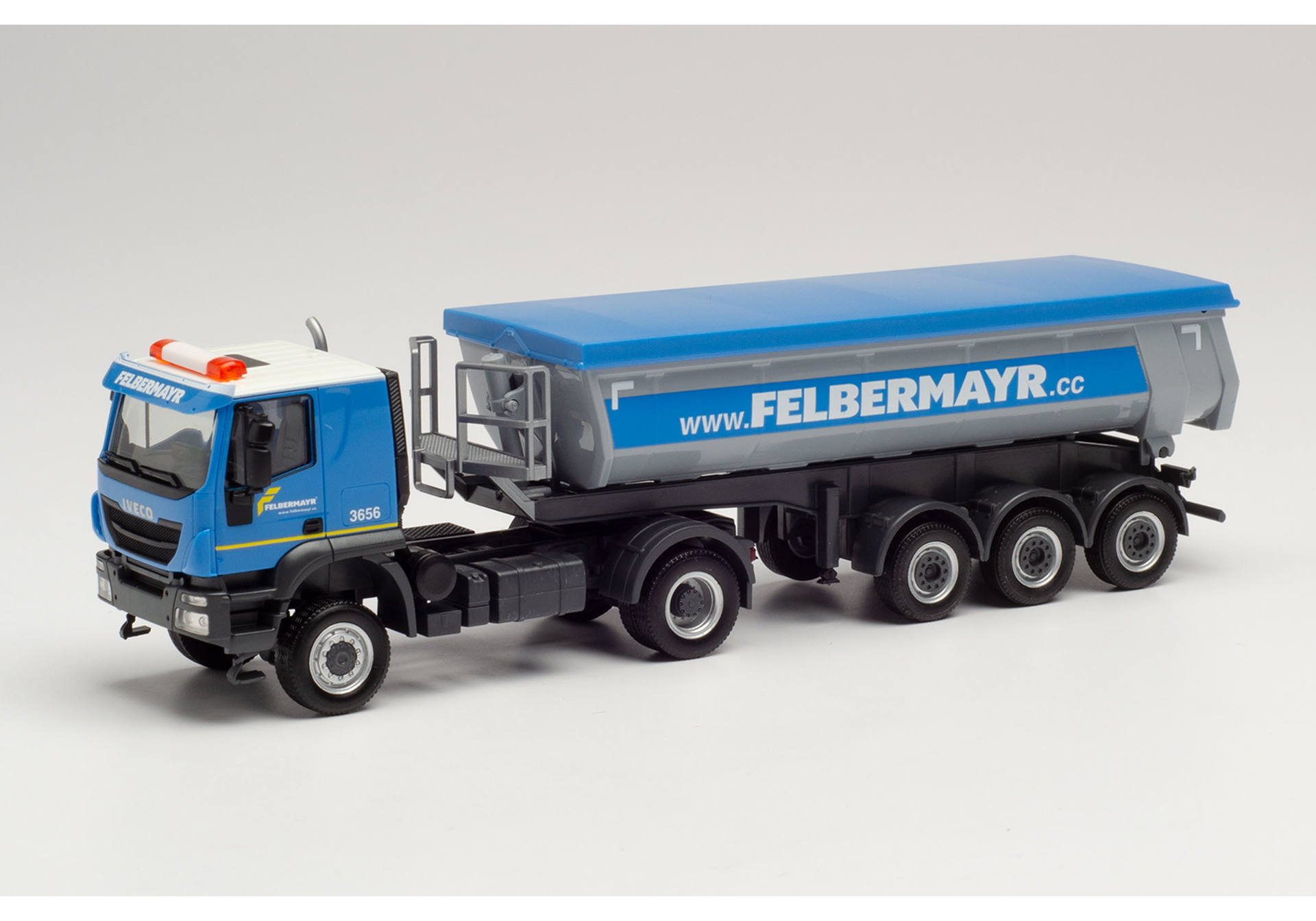 Iveco Trakker 4x4 Kippsattelzug"Felbermayr"