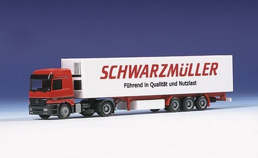 Mercedes-Benz Actros L Catchel case sailing train 2A/3A