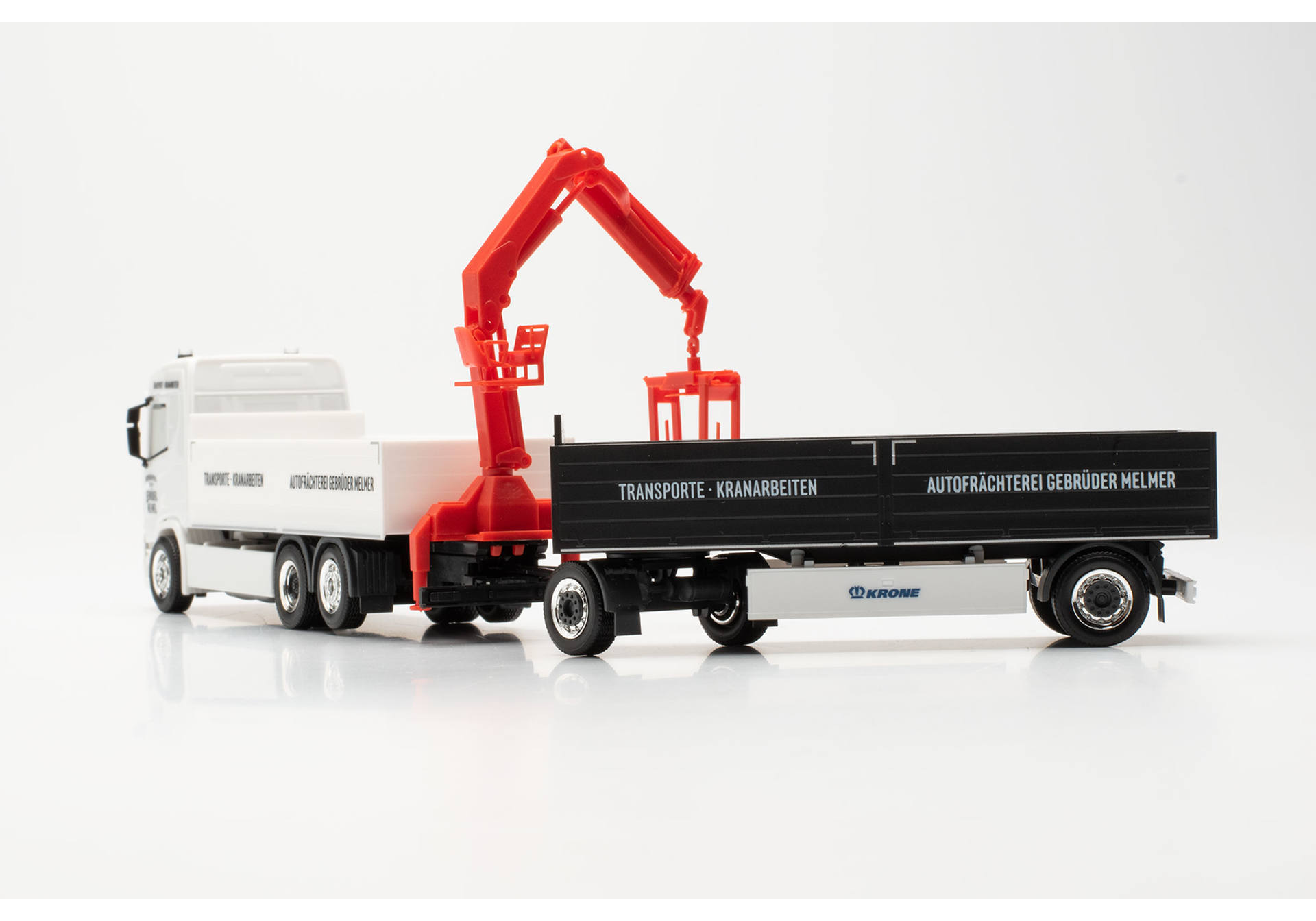 Scania CR 20 ND flat bed trailer truck with loadingcrane „Gebrüder Melmer“ (Austria/Imst)