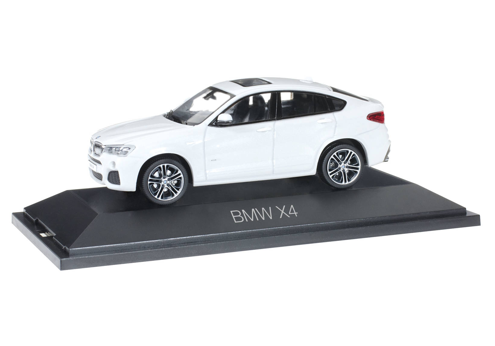 BMW X4, mineral white metallic