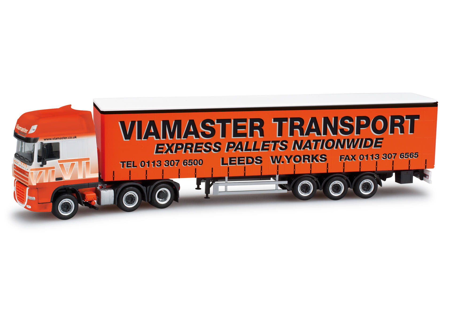 DAF XF 105 SSC curtain canvas semitrailer "Viamaster" (GB)