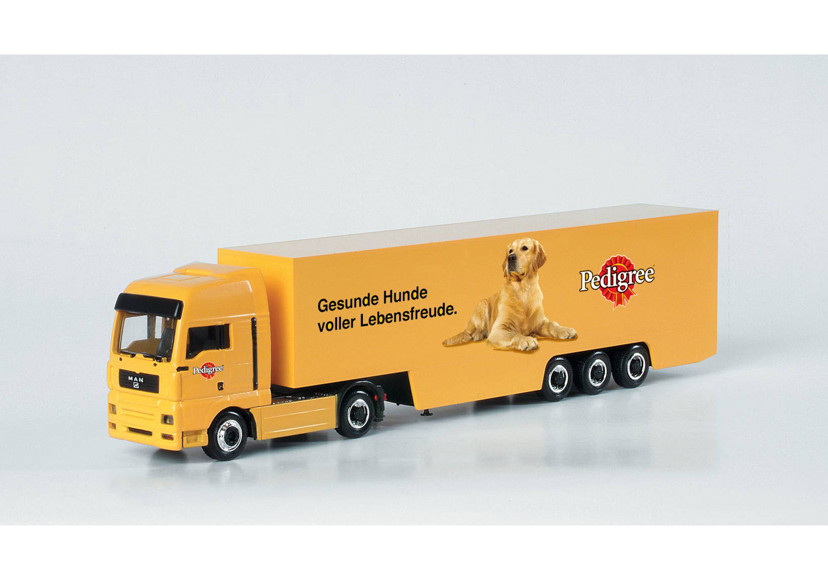 MAN TGA XXL box semitrailer "Pedigree" "MAGIC"