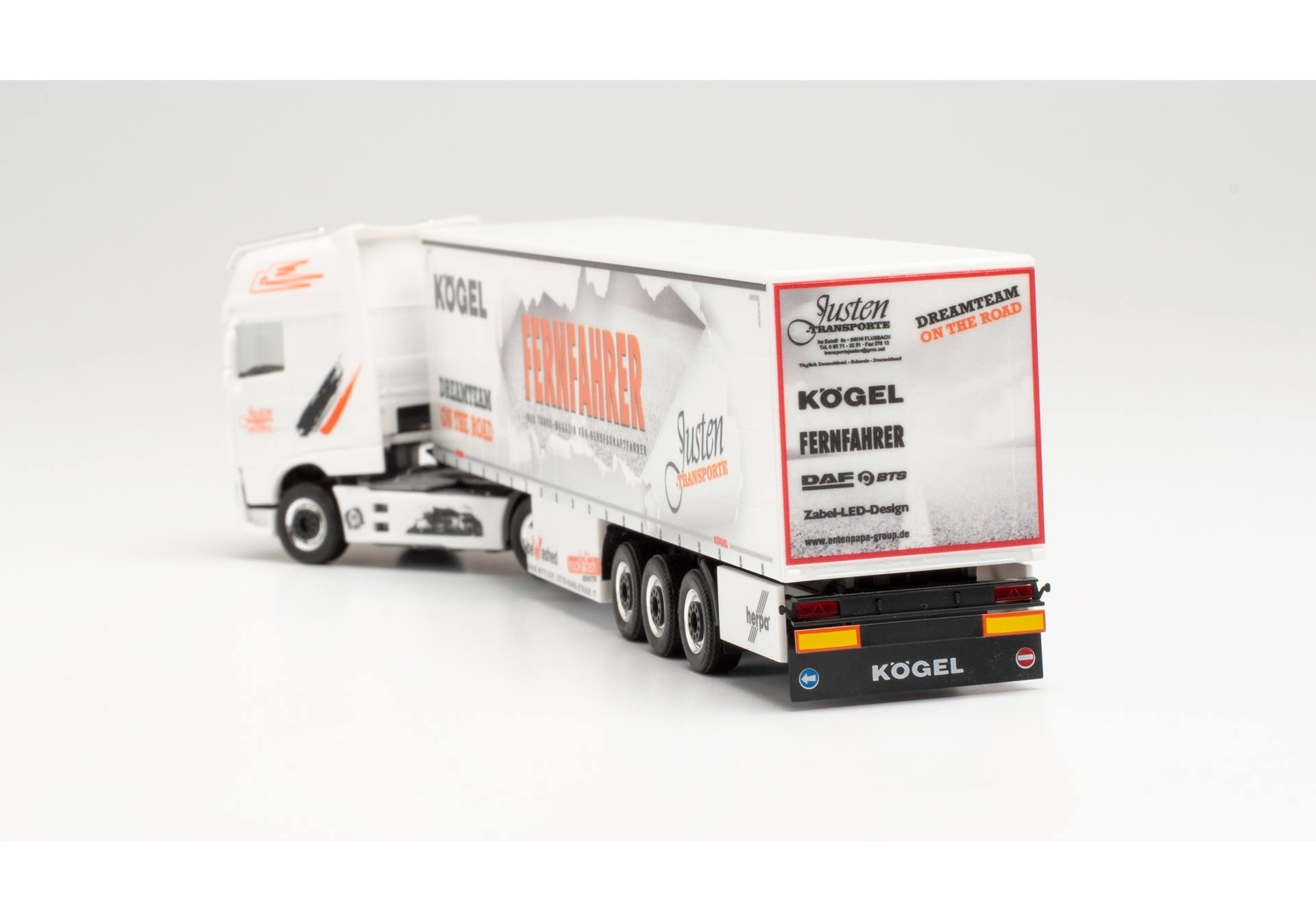 DAF XF SSC Gardinenplanensattelzug „Justen Transporte“