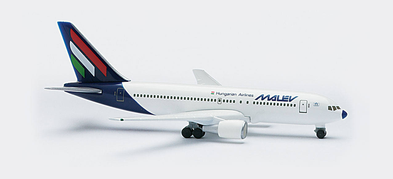 Malév Boeing 767-200