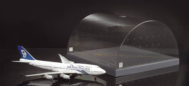 Hangar Grösse II für Boeing 747 und Airbus A300 ***PREMIUM SERIES 1:200***