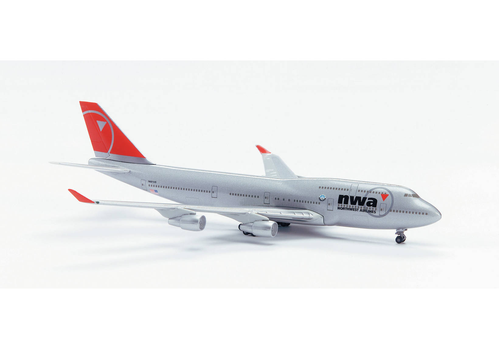Northwest Airlines Boeing 747-400 (new color)