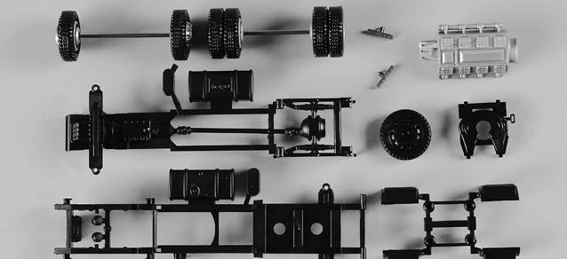 chassis for tractor Renault Magnum lowliner 2-axleContent: 2 pcs.