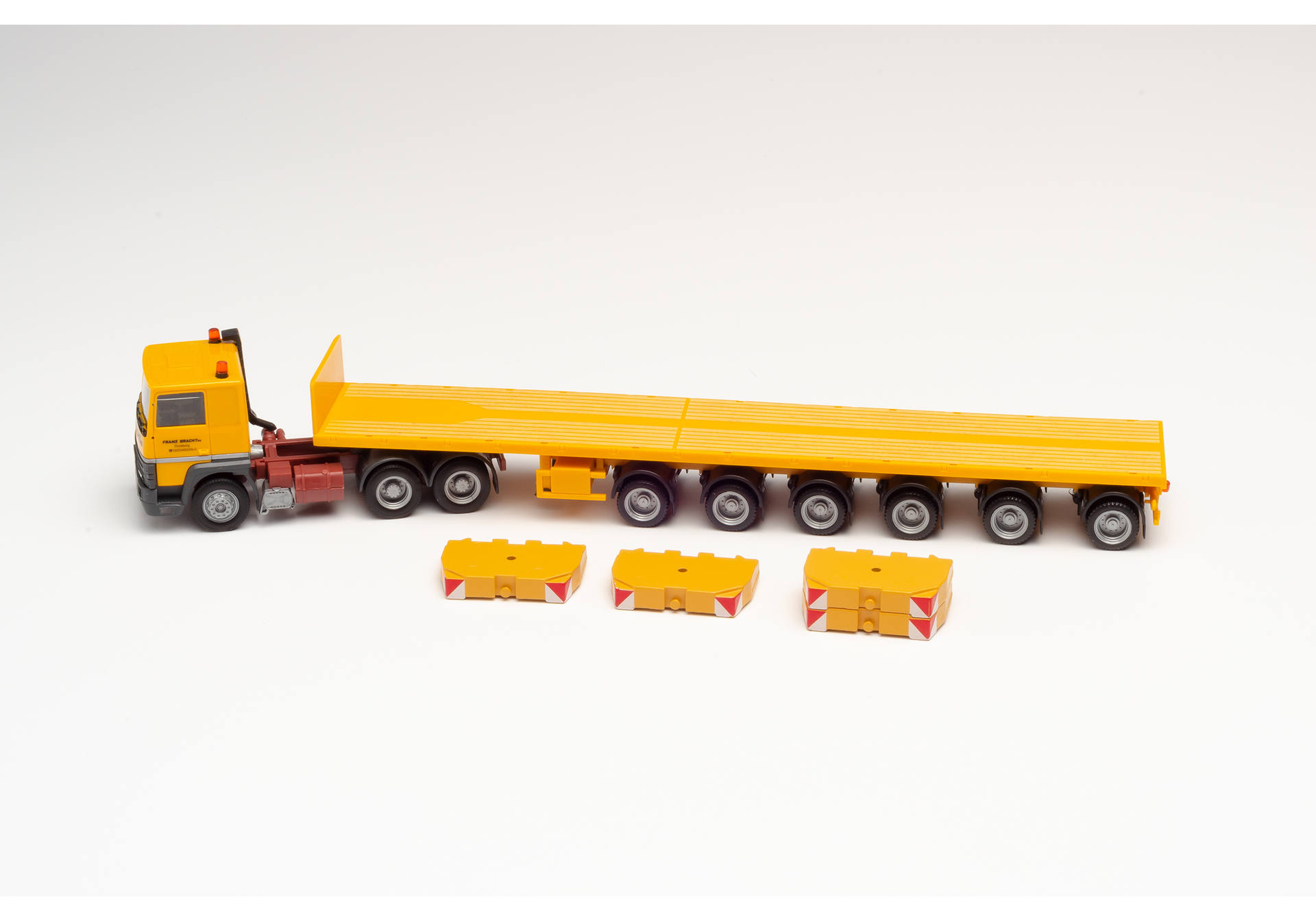 Renault R 360 6×4 ballast trailer semitrailer with four ballast weights "Franz Bracht"
