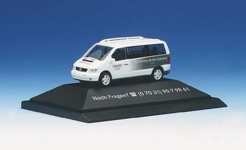 Mercedes-Benz V-Class PC Socket print: "Any questions? (07031) 90-79861"