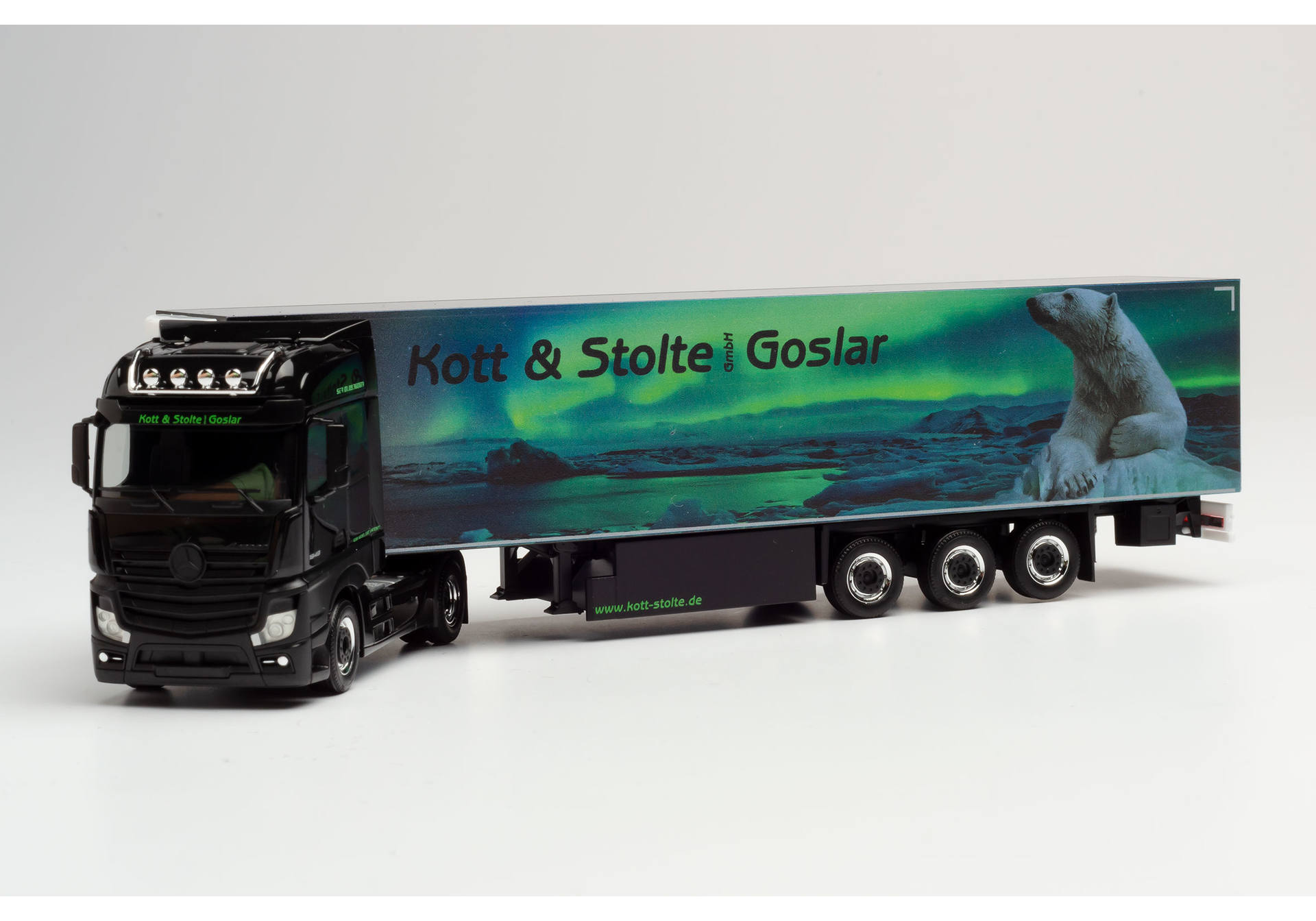 Mercedes-Benz Actros Bigspace refrigerated semitrailer "Kott & Stolte Goslar"