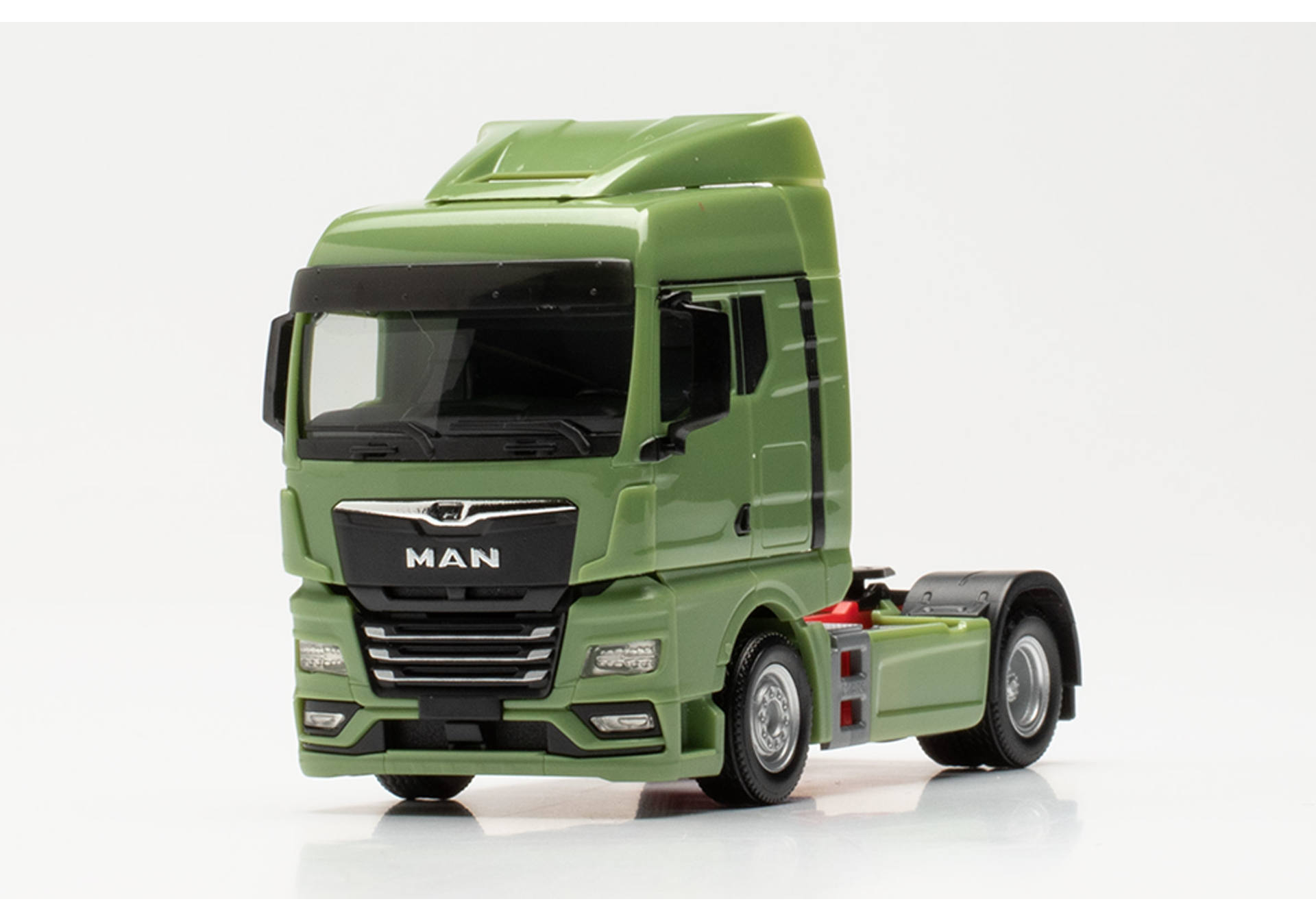 MAN TGX GM Zugmaschine, lindgrün