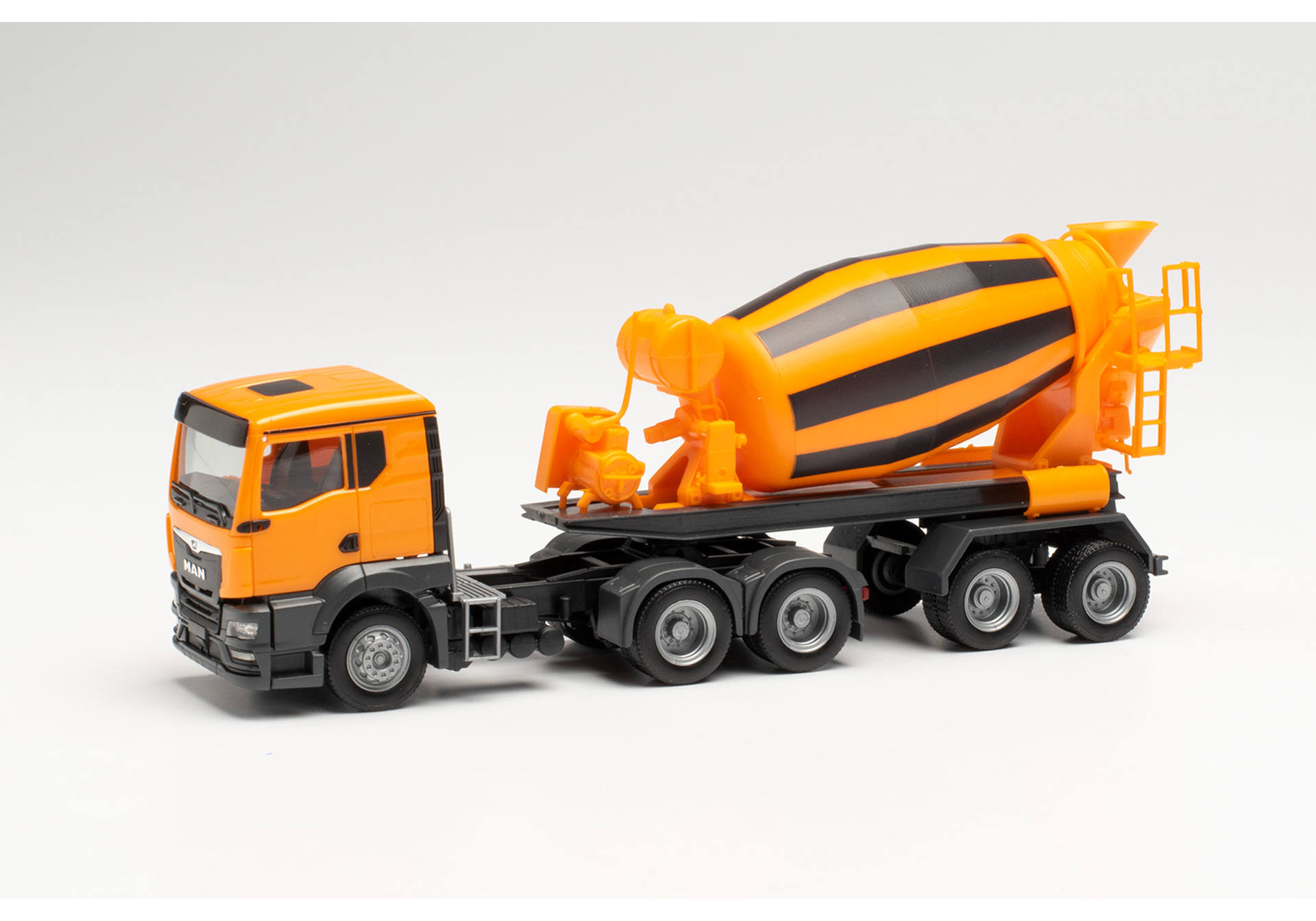 MAN TGS TN Betonmischer-Sattelzug, kommunalorange