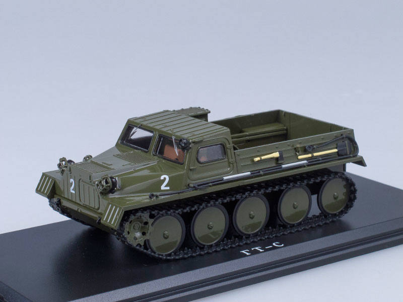 SSM: Soviet all terrain vehicle GAZ-47, open