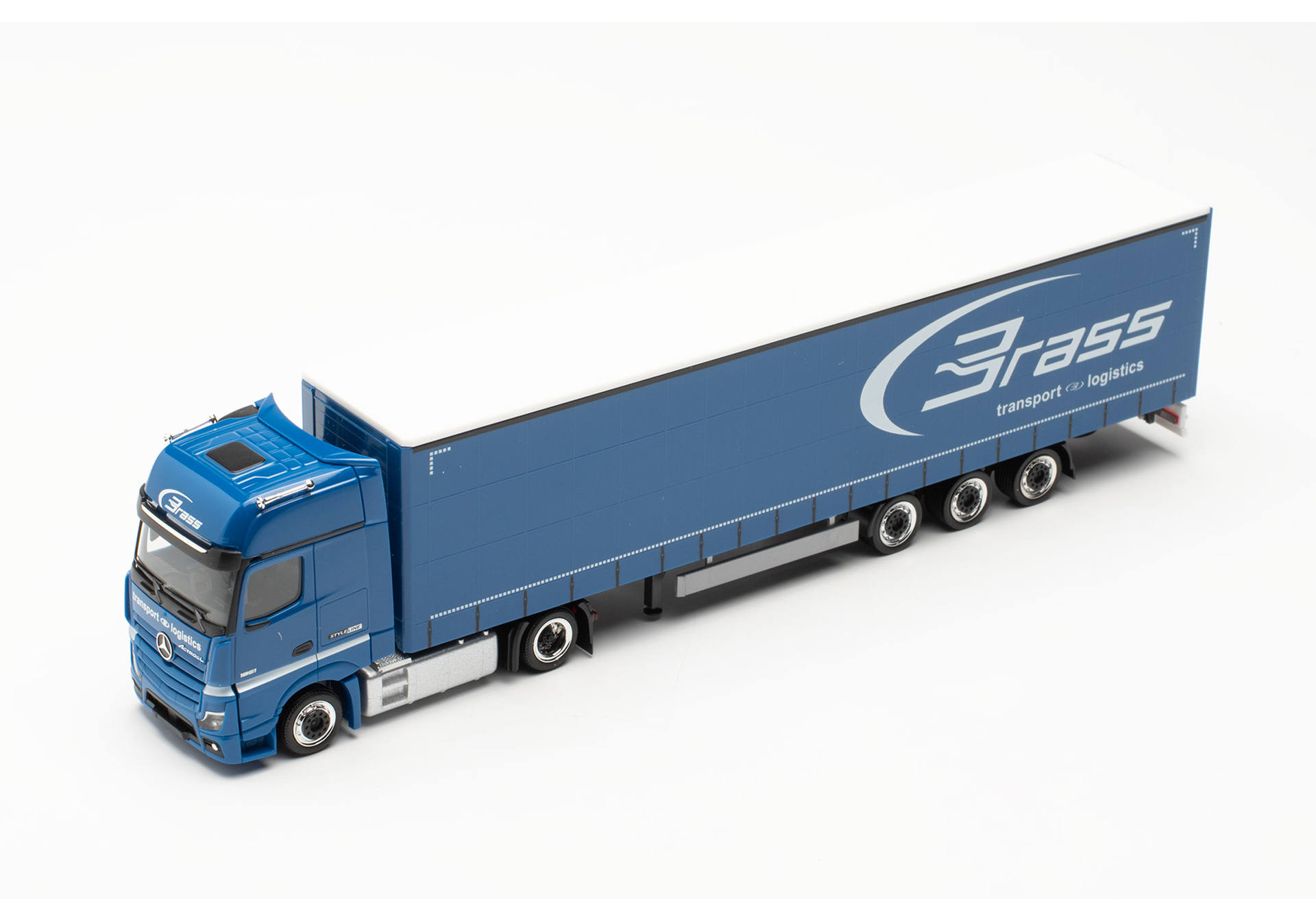 Mercedes Benz Actros 18 L 2.5 Gigaspace Jumbo curtain canvas semitrailer truck „Brass Spedition”