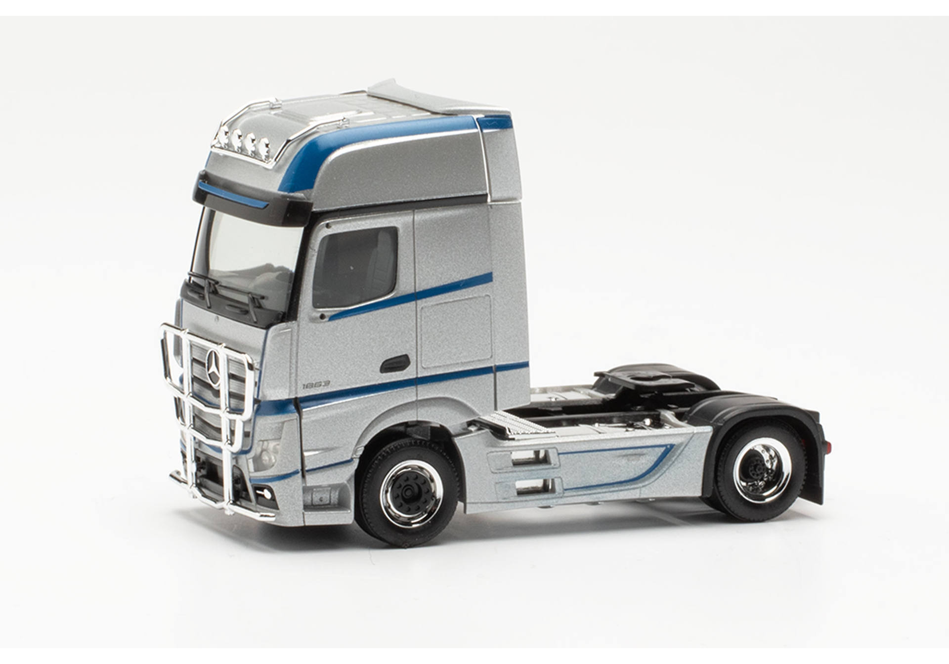 Mercedes-Benz Actros Gigaspace rigid tractor 2axles, silber (Streifen blue)