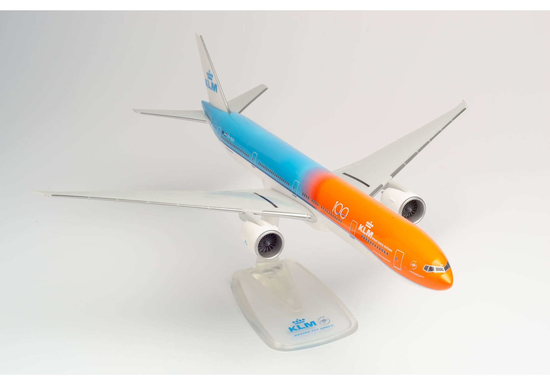 KLM Boeing 777-300ER – PH-BVA „Orange Pride“