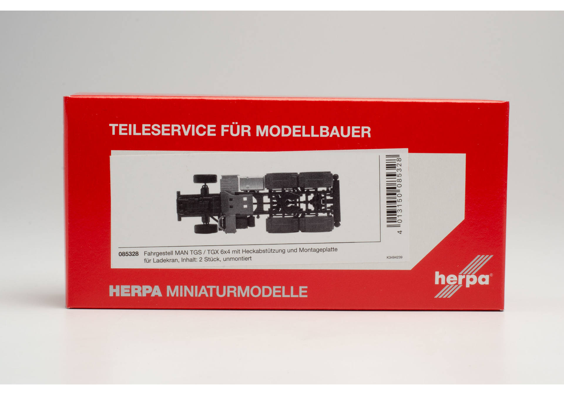 Teileservice: Fahrgestell MAN 6x4 mit Heckabstützung und Konsole für Ladekran