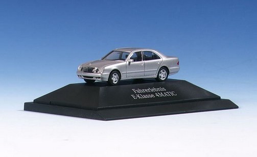 Mercedes-Benz E-Class "4MATIC"
