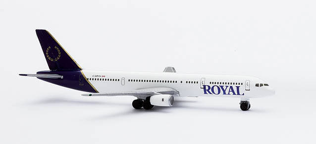 Royal Aviations Boeing 757-200