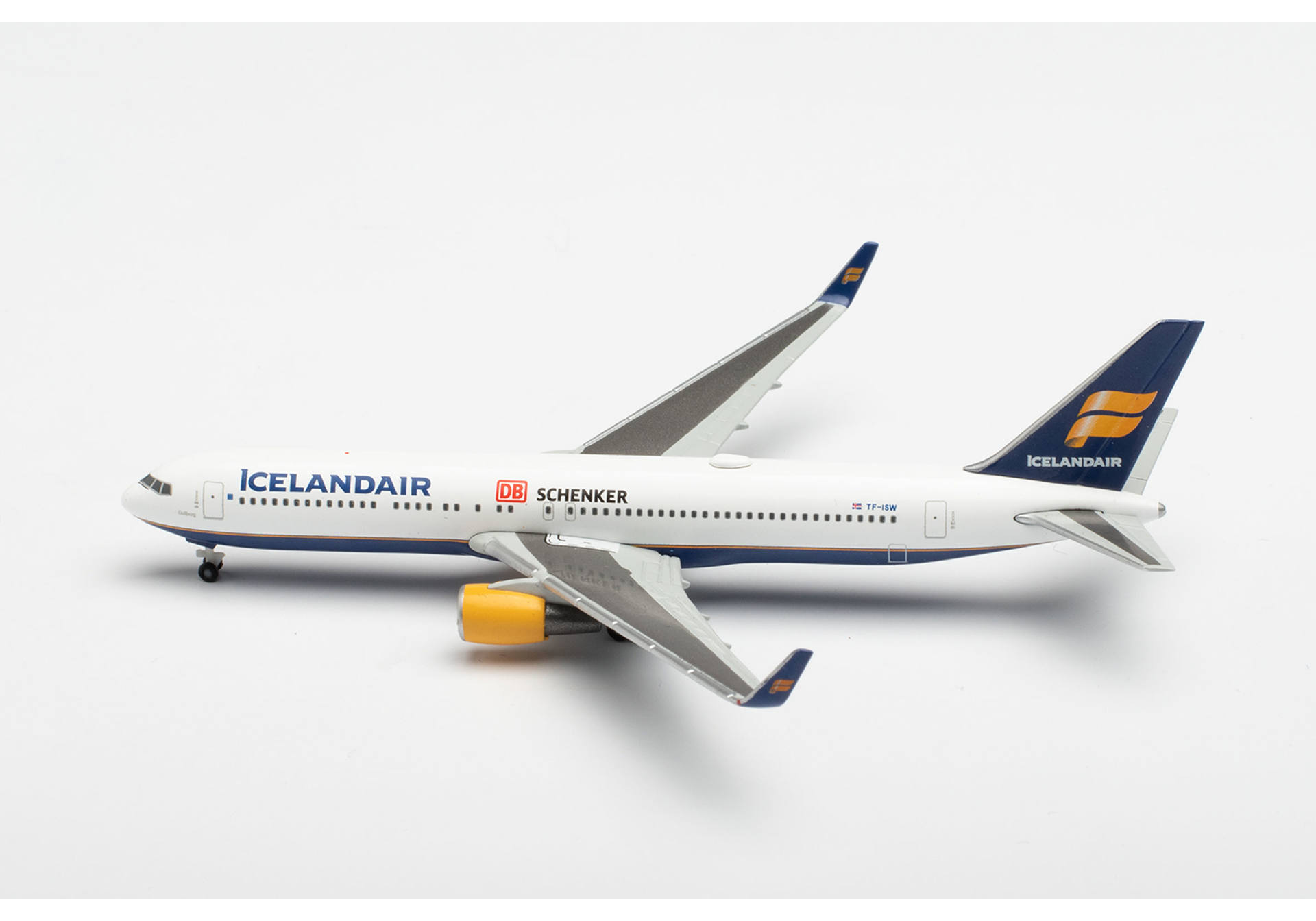 Icelandair Boeing 767-300