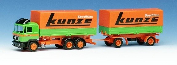 MAN F90 ACCPLECHLANEN HINGER Train 3a/2a