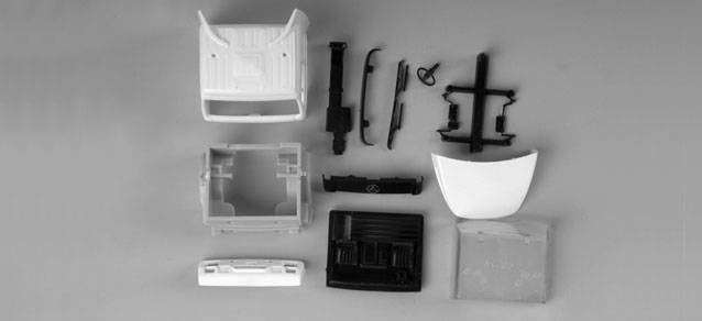MB SK ´88 driver's cabin with side skirting and roof spoiler (incl. rear-view mirror)Content: 2 pcs.