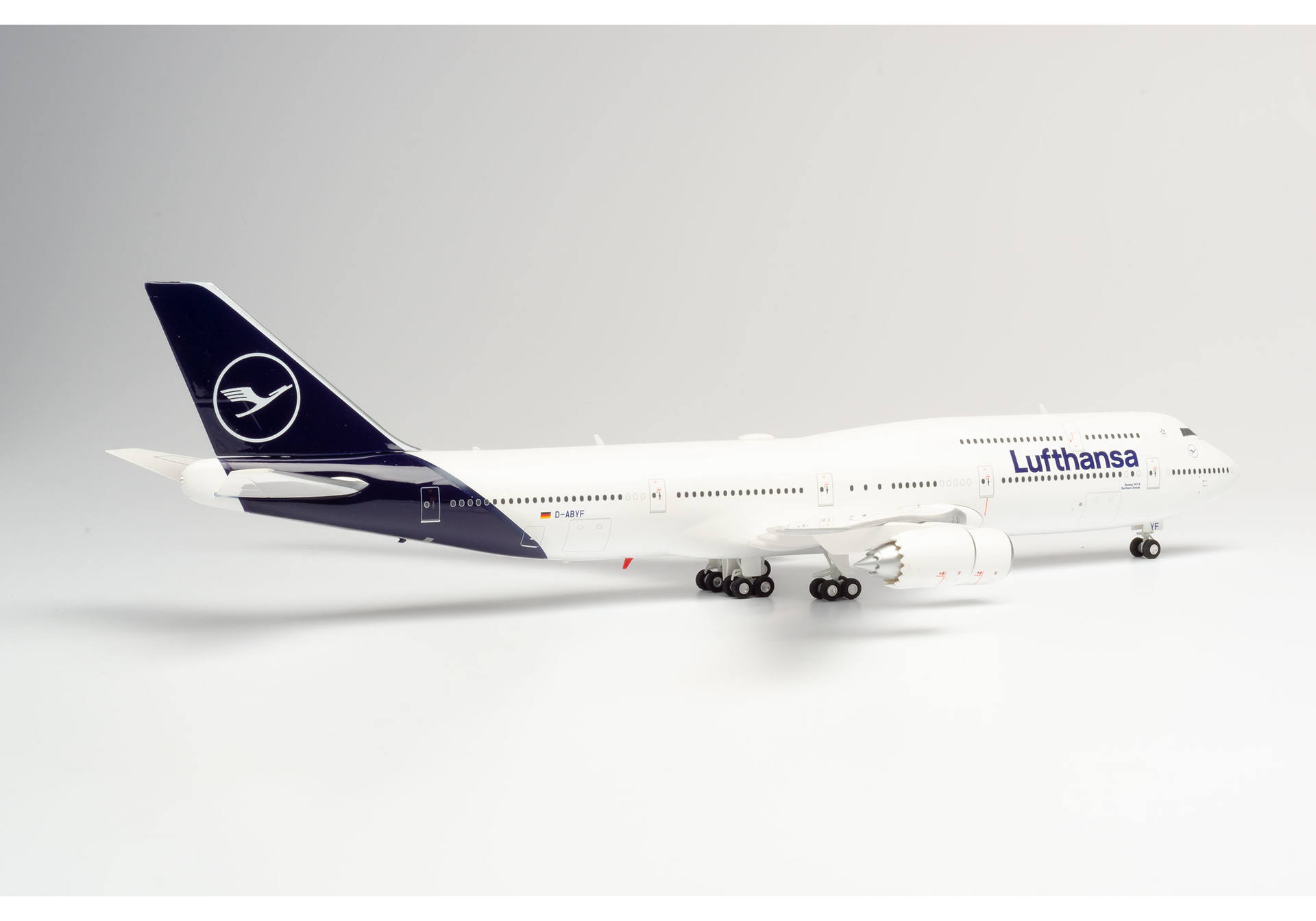 Lufthansa Boeing 747-8 Intercontinental - new 2018 colors