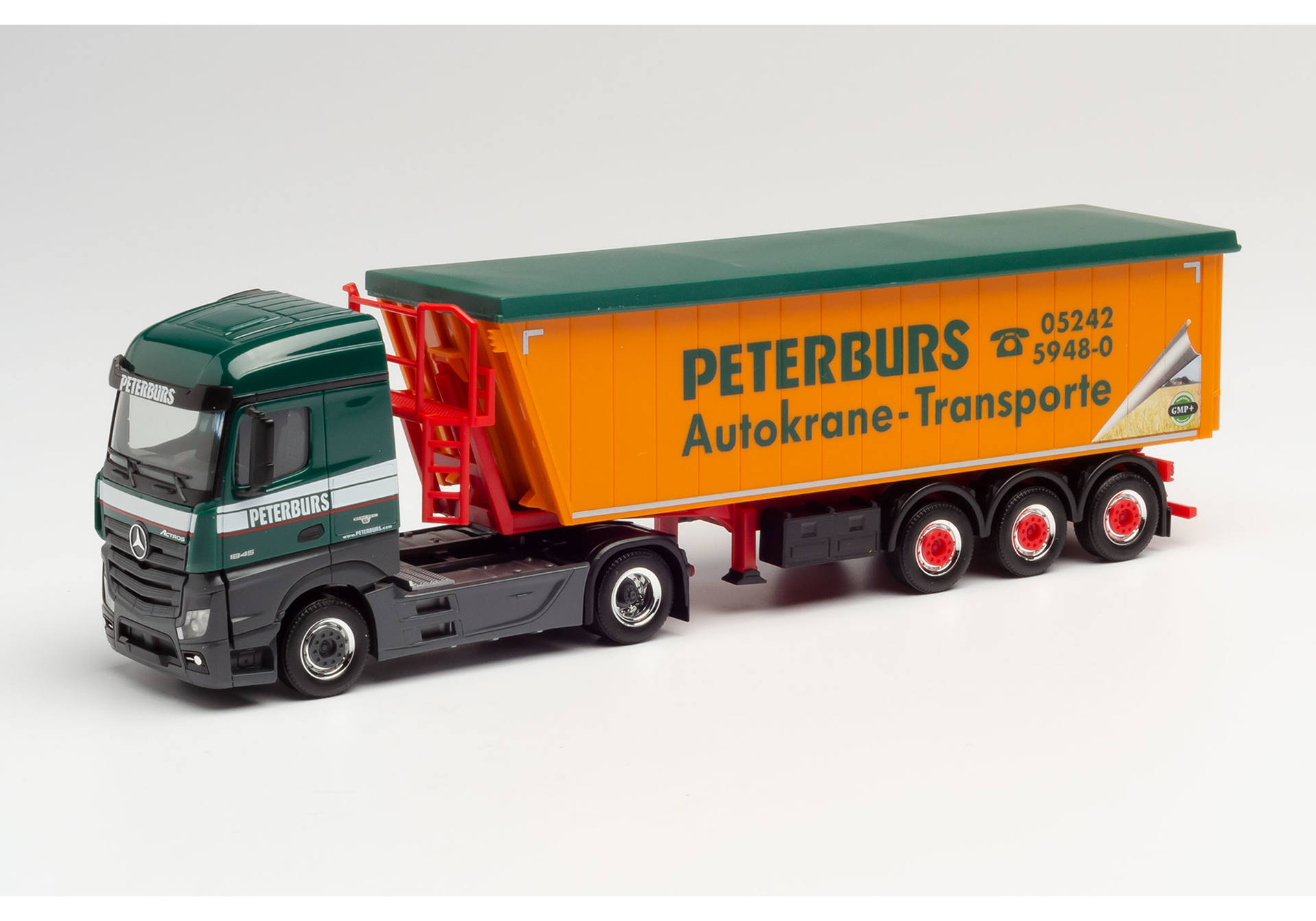 Mercedes-Benz Actros Streamspace 2.5 Stöffelliner-Sattelzug „Peterburs“
