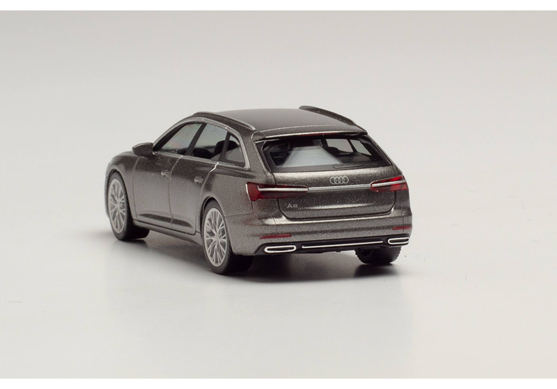 Audi A6 Avant, taifungrau metallic