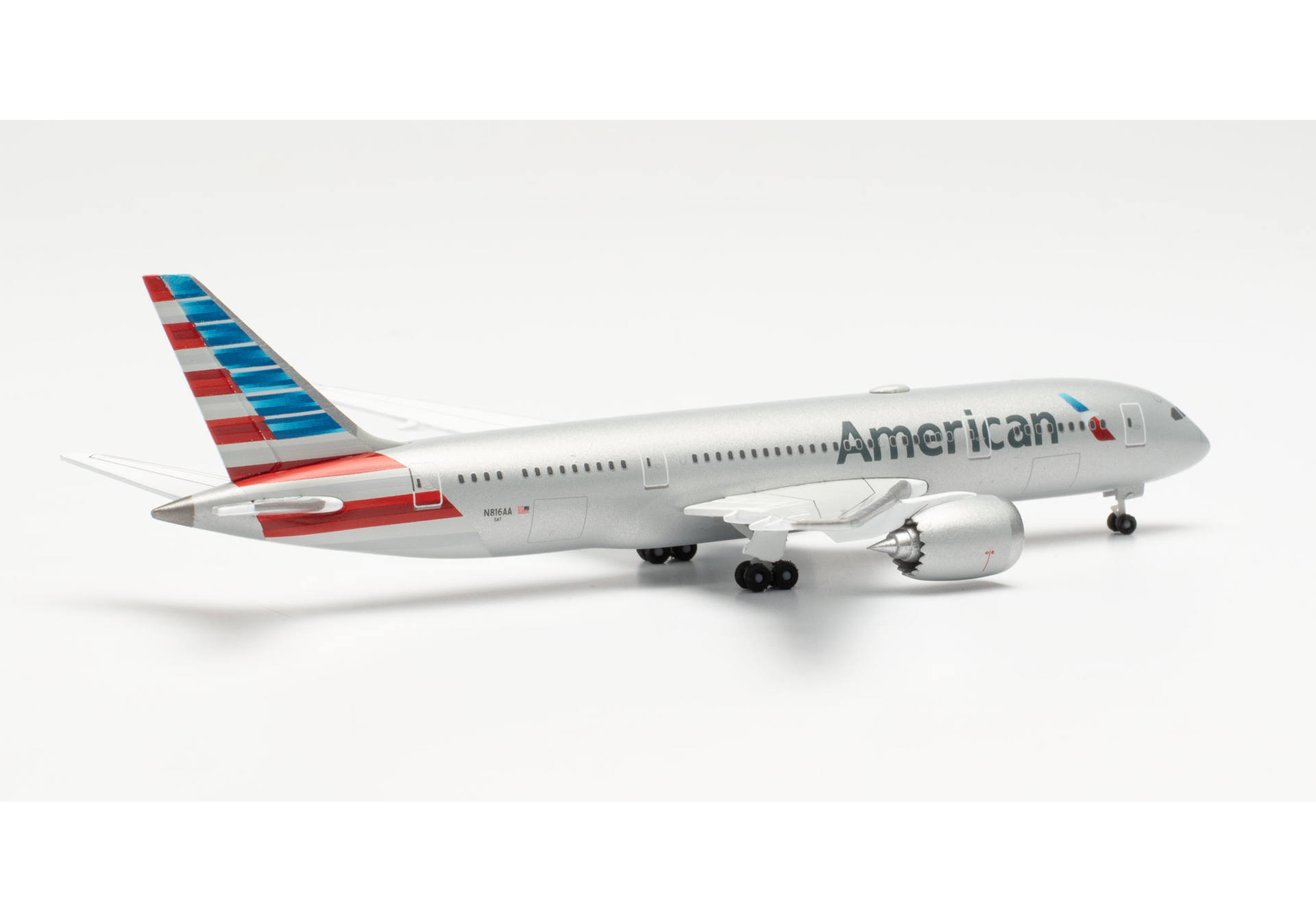 American Airlines Boeing 787-8 Dreamliner – N816AA
