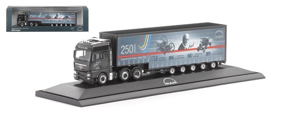 MAN TGX 26,540 Jumbo curtains plane saddle train special box