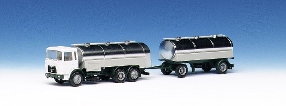 MAN F 8 Milk Transport hanger train tank matt chermt 3a/2a NEW: rims. Aluf.